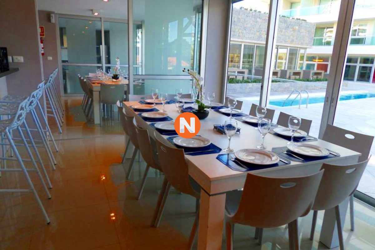 Apartamento Ref.225197 - Venta apartamento dos dormitorios Punta del Este Playa Brava edificio Wind Tower