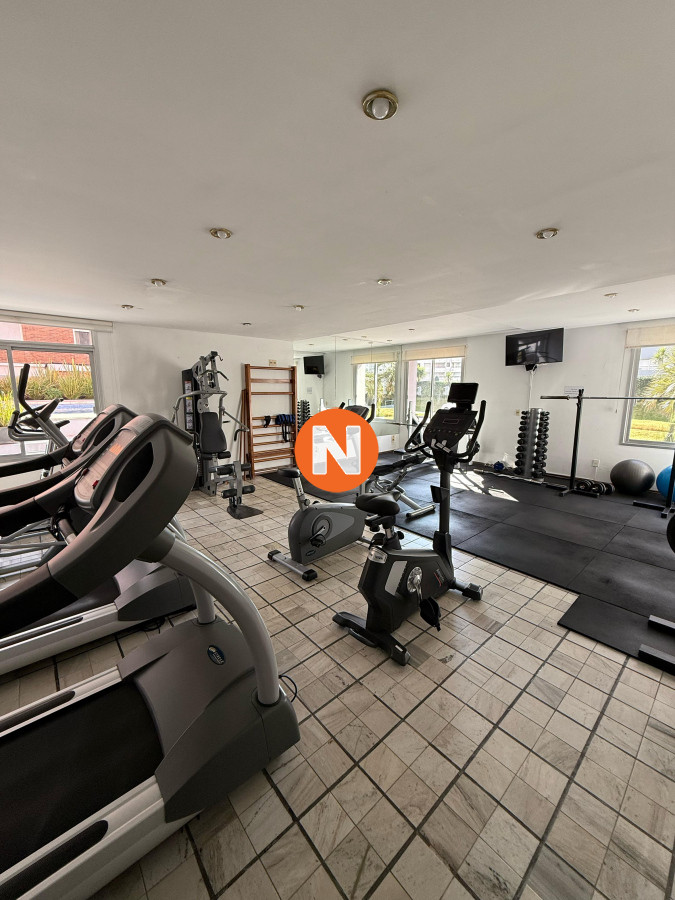 Apartamento Ref.225216 - APARTAMENTO 2 DORMITORIOS EN PUNTA DEL ESTE EN VENTA A PASOS DEL MAR