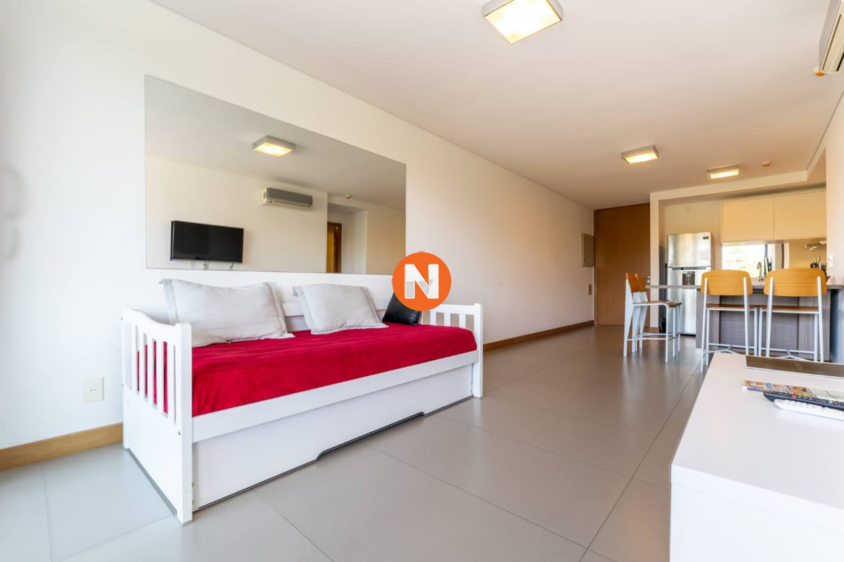 Apartamento Ref.225190 - Venta apartamento un dormitorio Punta del este playa Mansa primera linea
