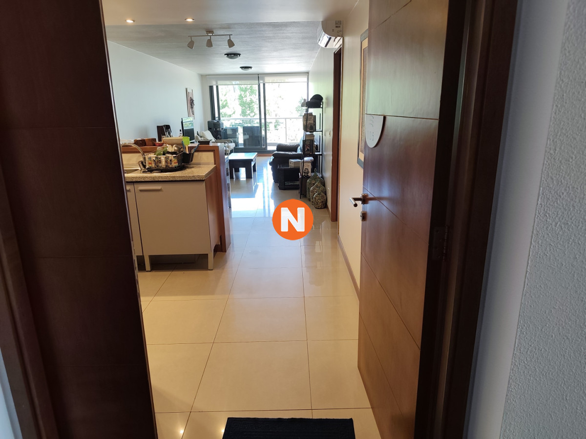 Apartamento Ref.225195 - Venta apartamento dos dormitorios Punta del este edificio Tressesenta