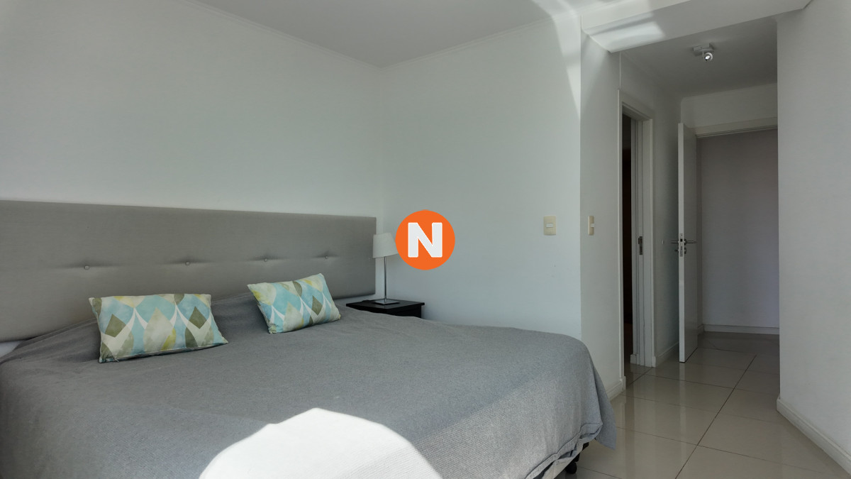 Apartamento Ref.225197 - Venta apartamento dos dormitorios Punta del Este Playa Brava edificio Wind Tower