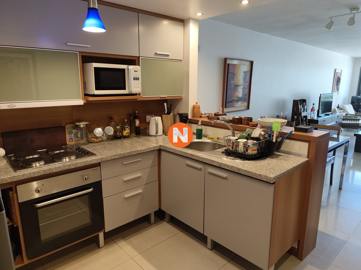 Apartamento Ref.225195 - Venta apartamento dos dormitorios Punta del este edificio Tressesenta