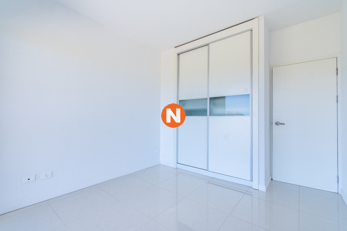 Apartamento Ref.225207 - Apartamento en Venta y Alquiler, Mansa, Punta del Este, 2 Dormitorios.