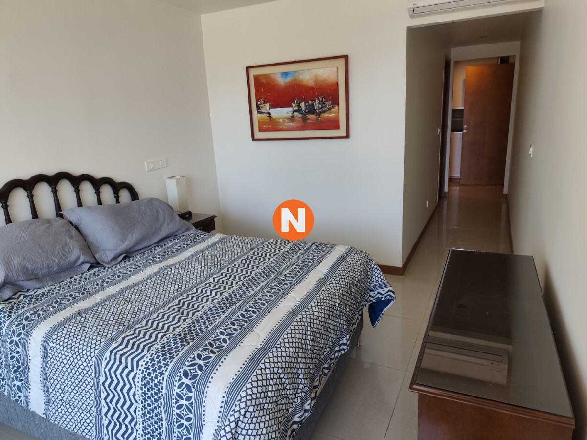 Apartamento Ref.225195 - Venta apartamento dos dormitorios Punta del este edificio Tressesenta