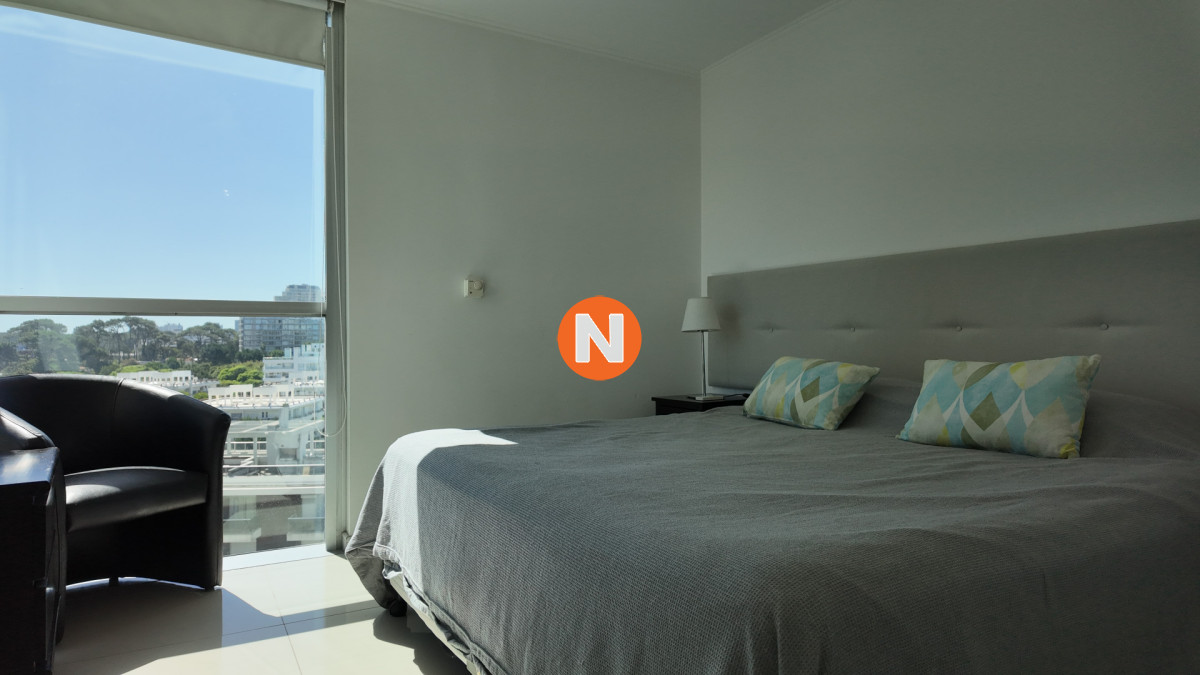 Apartamento Ref.225197 - Venta apartamento dos dormitorios Punta del Este Playa Brava edificio Wind Tower