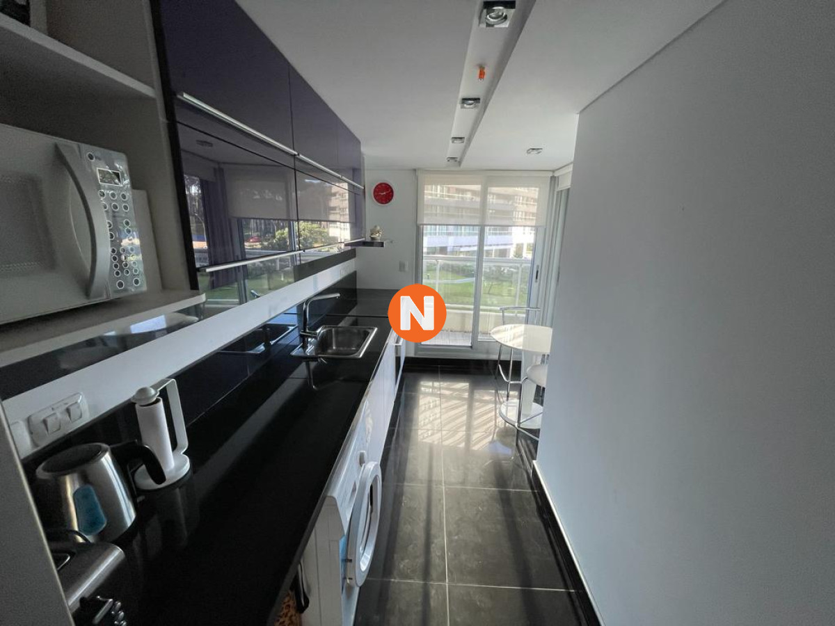 Apartamento Ref.225211 - Venta apartamento un dormitorio Punta del este Brava edificio Look Brava