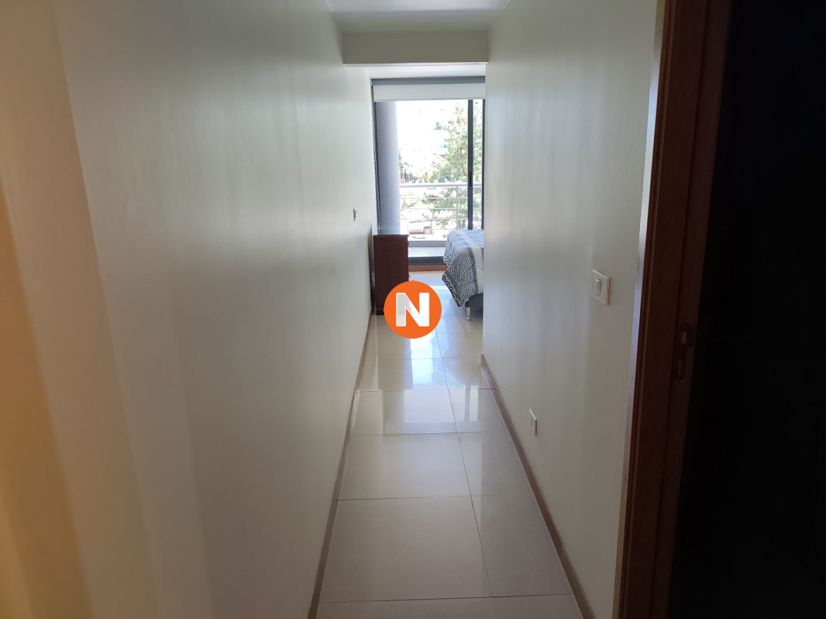 Apartamento Ref.225195 - Venta apartamento dos dormitorios Punta del este edificio Tressesenta