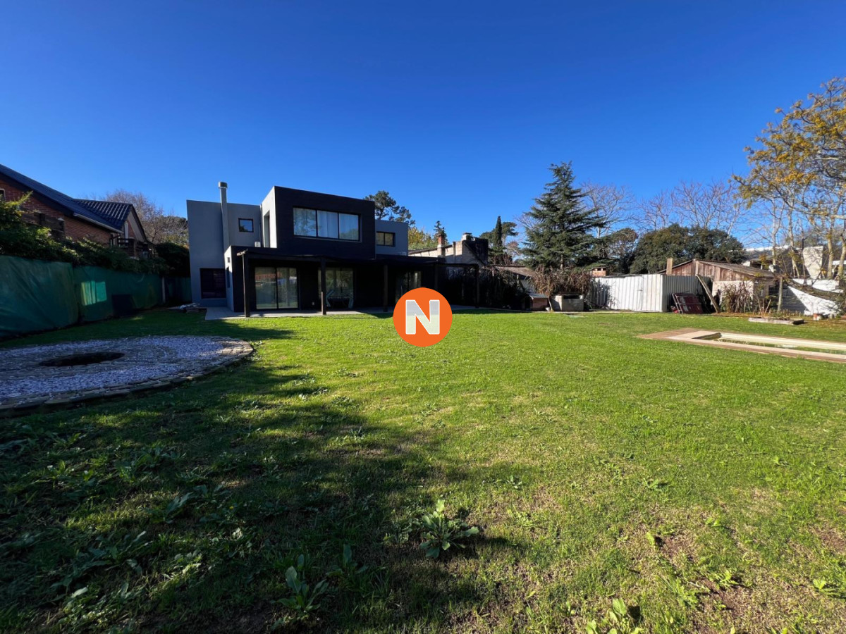 Casa Ref.225212 - Casa 5 dormitorios