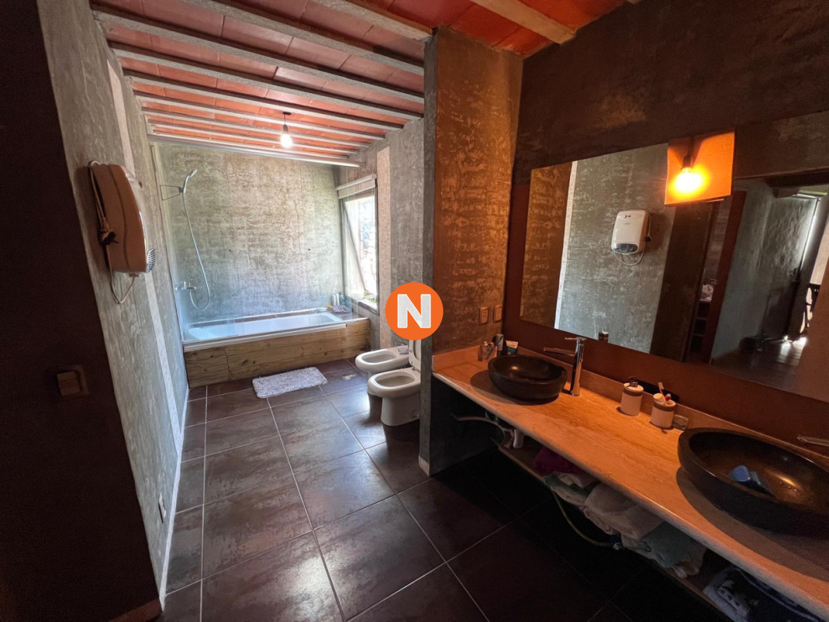 Casa Ref.225212 - Casa 5 dormitorios