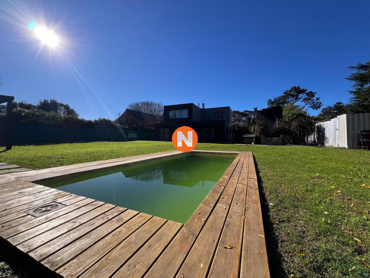 Casa Ref.225212 - Casa 5 dormitorios