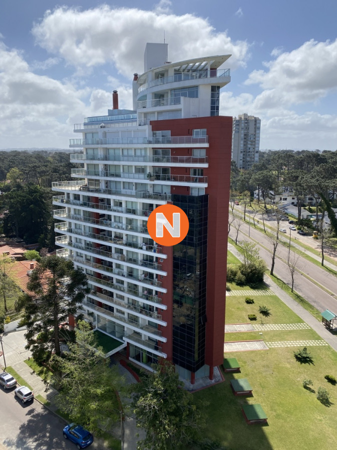 Apartamento Ref.225248 - Apartamento en venta 2 dormitorios,  2 baños .Roosevelt Punta del Este 