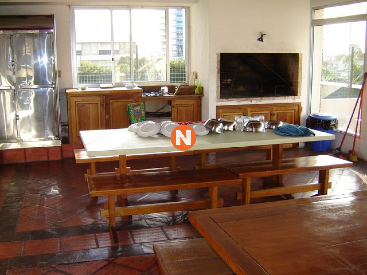 Apartamento Ref.225188 - Venta apartamento un dormitorio y medio punta del este edificio Triangulo Mansa