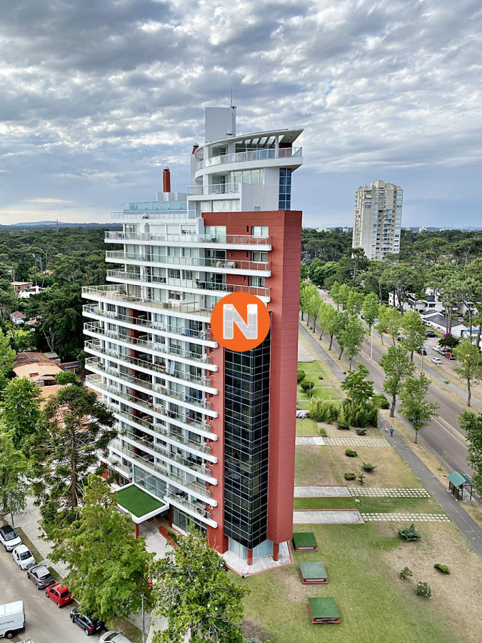 Apartamento Ref.225248 - Apartamento en venta 2 dormitorios,  2 baños .Roosevelt Punta del Este 