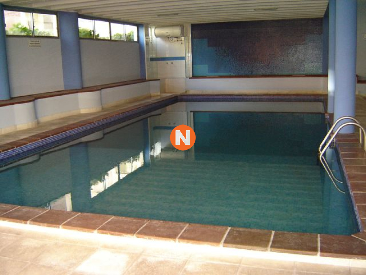 Apartamento Ref.225188 - Venta apartamento un dormitorio y medio punta del este edificio Triangulo Mansa