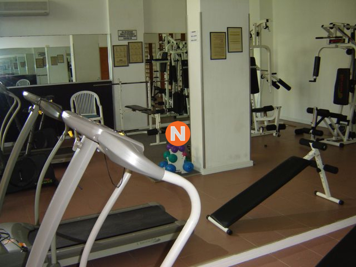 Apartamento Ref.225188 - Venta apartamento un dormitorio y medio punta del este edificio Triangulo Mansa