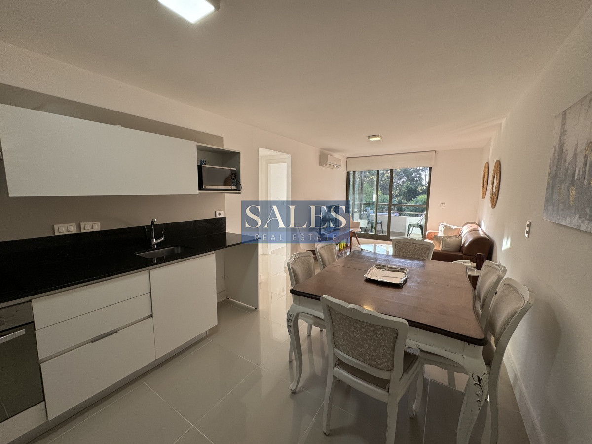 Apartamento ID.1288 - Apartamento en Punta del Este de 2 dormitorios a solo 1000 metros del mar.