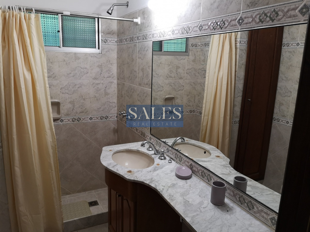 Casa ID.1412 - Venta casa cuatro dormitorios Punta del Este con piscina