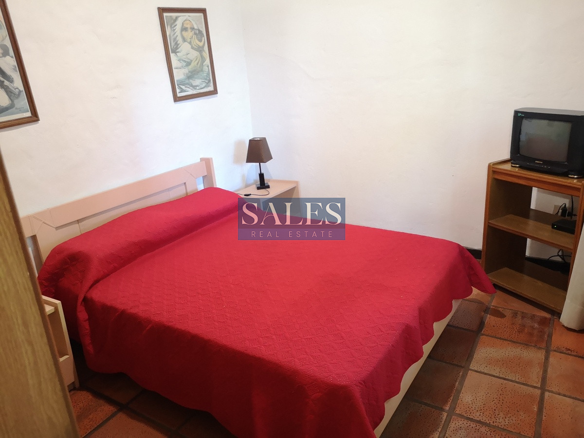 Casa ID.1412 - Venta casa cuatro dormitorios Punta del Este con piscina