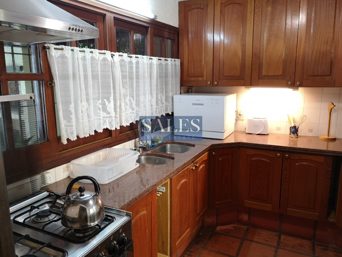 Casa ID.1412 - Venta casa cuatro dormitorios Punta del Este con piscina