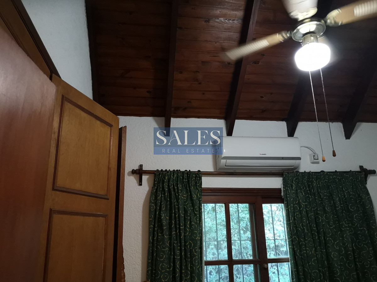 Casa ID.1412 - Venta casa cuatro dormitorios Punta del Este con piscina