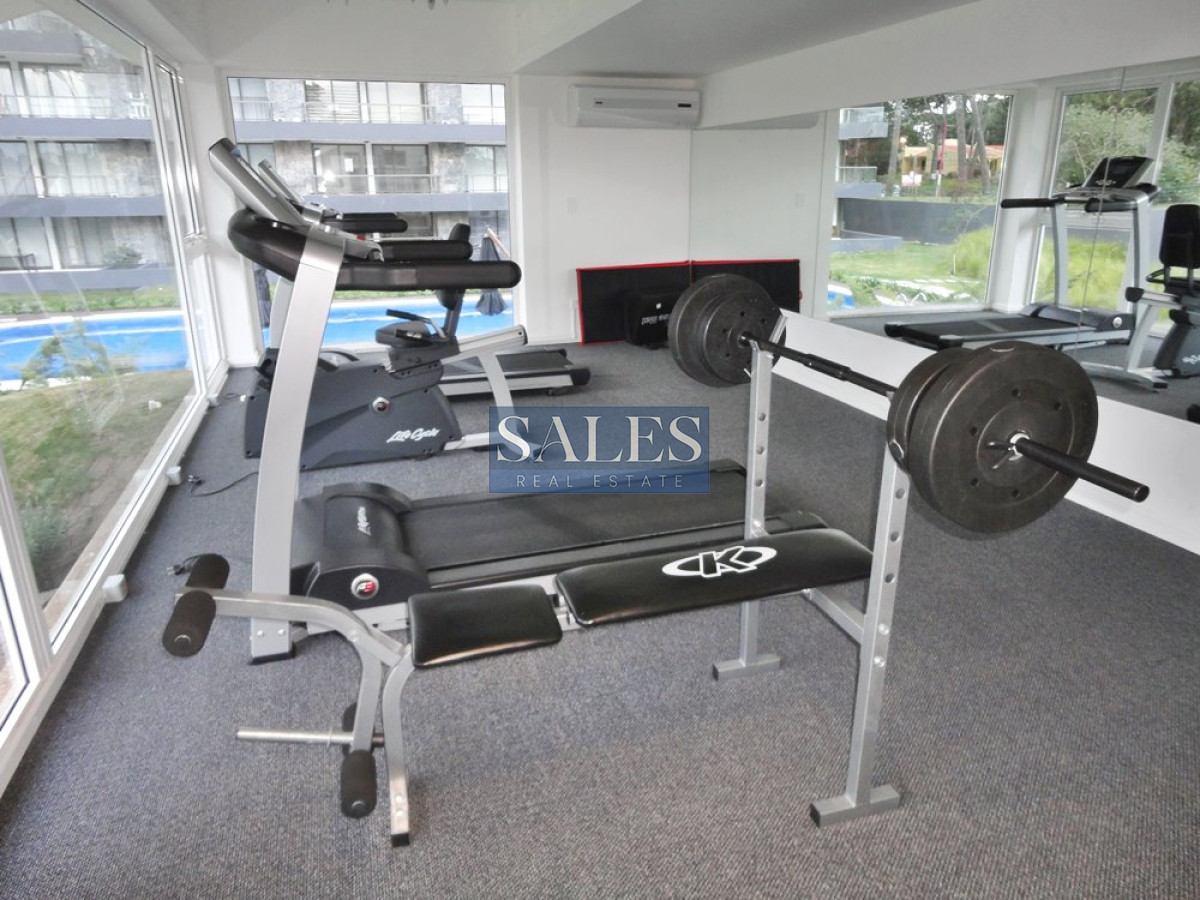 Apartamento ID.1288 - Apartamento en Punta del Este de 2 dormitorios a solo 1000 metros del mar.