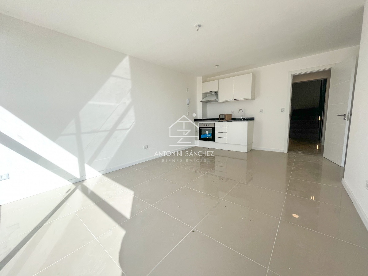 Apartamento ID.2384 - Oportunidad en venta Punta del Este edificio Otto Uno 1 dormitorio con cochera