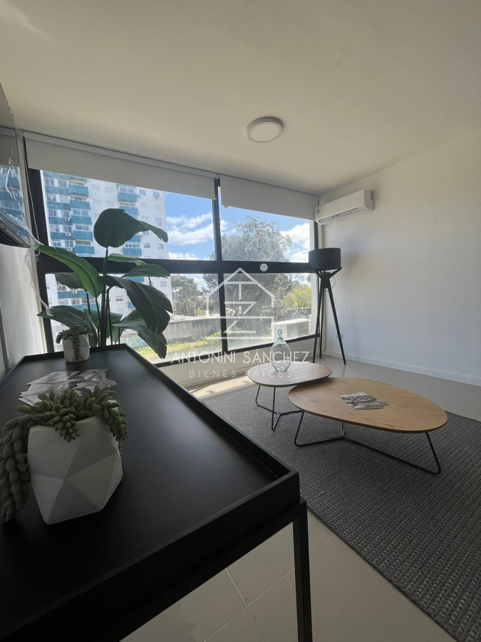 Apartamento ID.2384 - Oportunidad en venta Punta del Este edificio Otto Uno 1 dormitorio con cochera