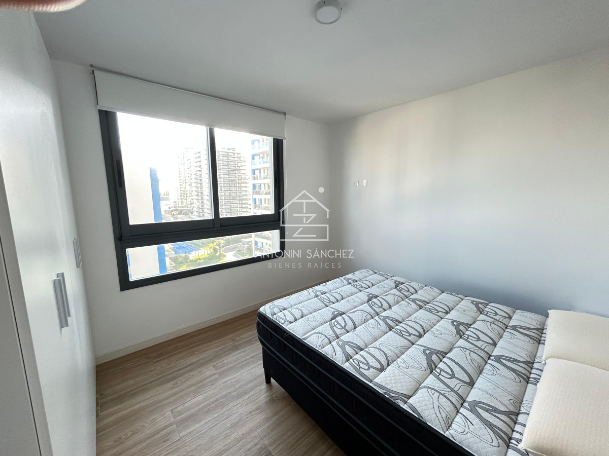Apartamento ID.2431 - Venta apartamento dos dormitorios punta del este playa brava edificio siglo sol ii 