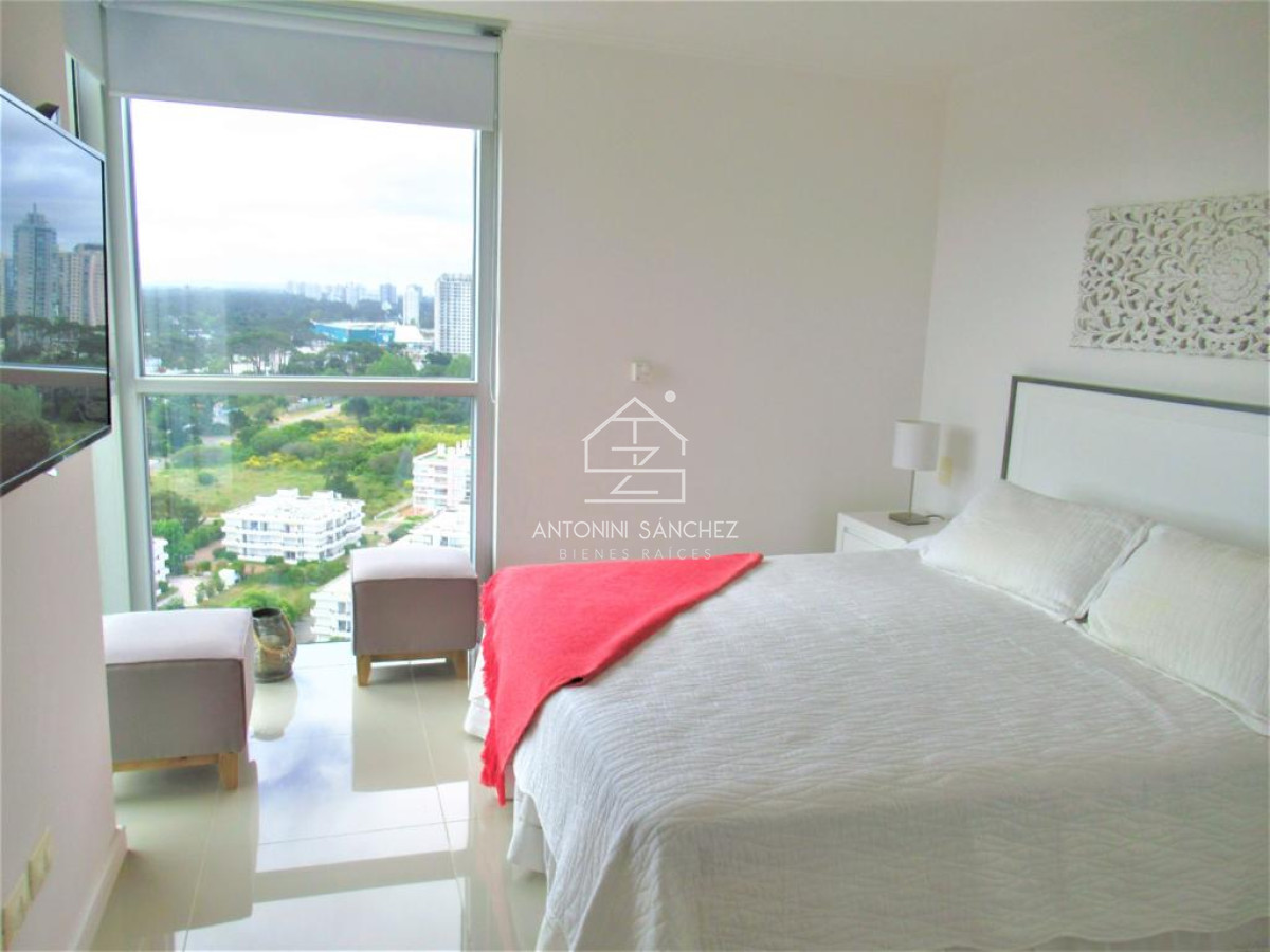 Apartamento ID.2416 - VENTA APARTAMENTO DOS DORMITORIOS PUNTA DEL ESTE EDIFICIO WIND TOWER
