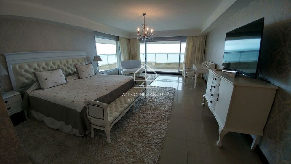 Apartamento ID.3201 - Exclusivo departamento en venta Playa Brava 4 dormitorios - Torre Lobos