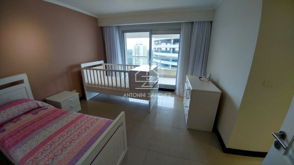Apartamento ID.3201 - Exclusivo departamento en venta Playa Brava 4 dormitorios - Torre Lobos
