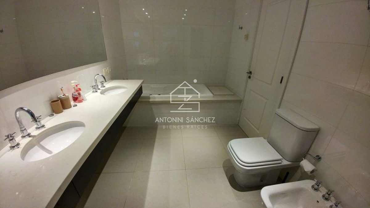 Apartamento ID.3201 - Exclusivo departamento en venta Playa Brava 4 dormitorios - Torre Lobos