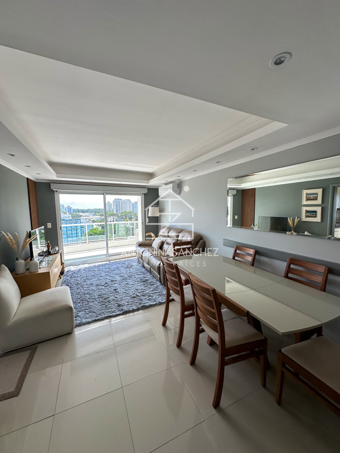 Apartamento ID.2148 - Penthouse en Venta de 3 Dormitorios en Punta del Este