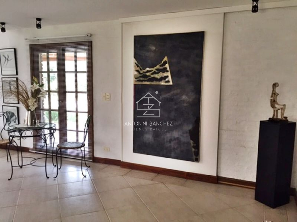 Casa ID.2574 - Casa en venta Pinares 3 dormitorios