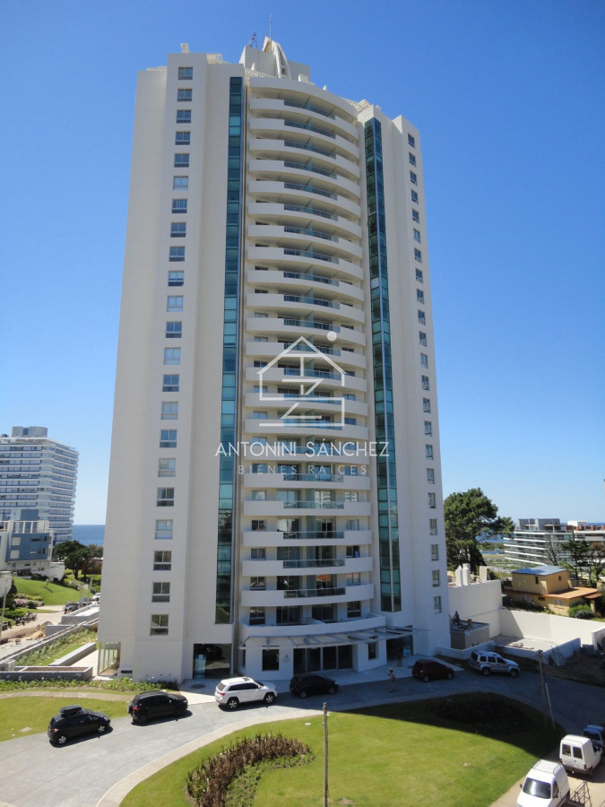 Apartamento ID.2416 - VENTA APARTAMENTO DOS DORMITORIOS PUNTA DEL ESTE EDIFICIO WIND TOWER