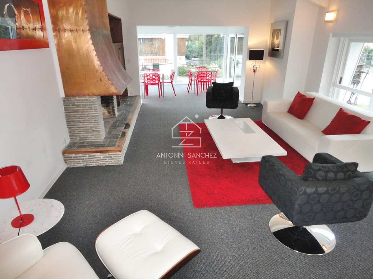 Apartamento ID.2430 - Apartamento en Punta del Este de 2 dormitorios a solo 1000 metros del mar.