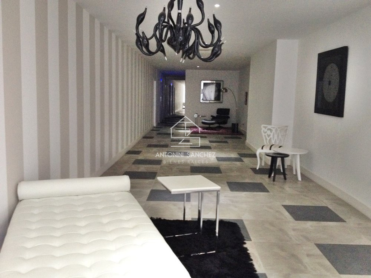 Apartamento ID.2430 - Apartamento en Punta del Este de 2 dormitorios a solo 1000 metros del mar.