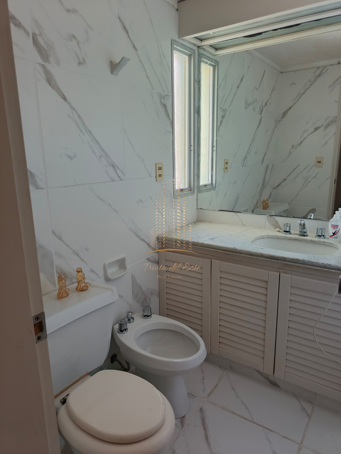 Apartamento ID.950 - EXCELENTE APARTAMENTO ALQUILER TEMPORAL PUNTA DEL ESTE PLAYA BRAVA