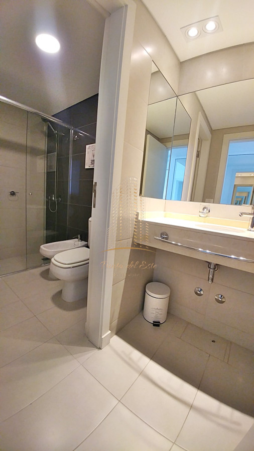Apartamento ID.843 - Venta y alquiler temporal en Punta del Este 