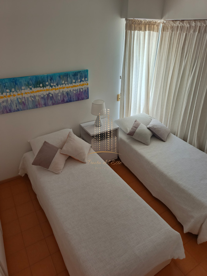 Apartamento ID.950 - EXCELENTE APARTAMENTO ALQUILER TEMPORAL PUNTA DEL ESTE PLAYA BRAVA