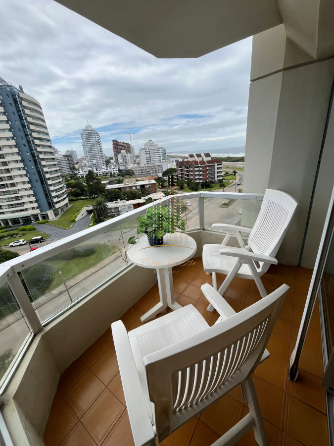 Apartamento ID.950 - EXCELENTE APARTAMENTO ALQUILER TEMPORAL PUNTA DEL ESTE PLAYA BRAVA