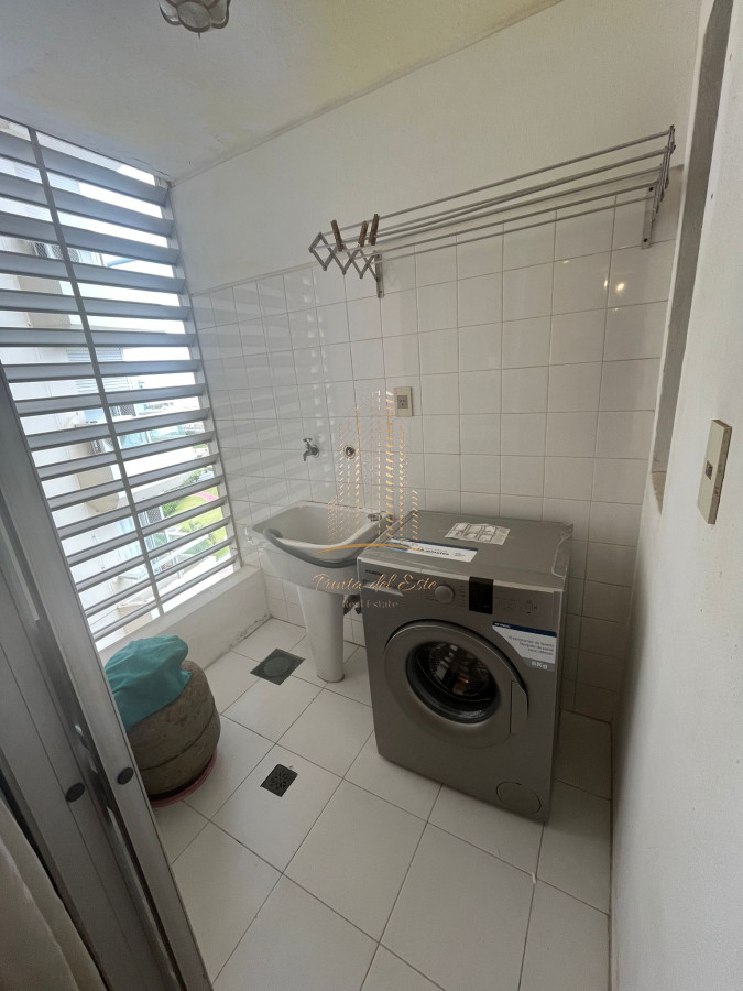 Apartamento ID.950 - EXCELENTE APARTAMENTO ALQUILER TEMPORAL PUNTA DEL ESTE PLAYA BRAVA