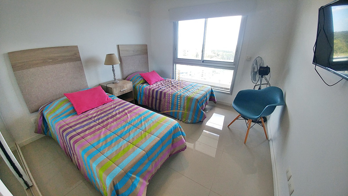 Apartamento ID.843 - Venta y alquiler temporal en Punta del Este 