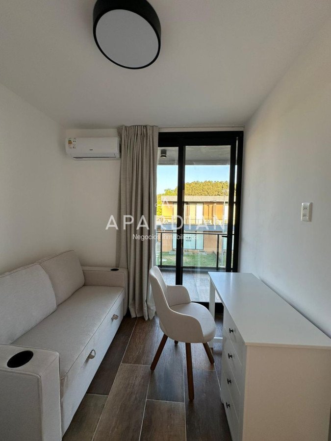 Casa ID.21097583 - Casa en Alquiler temporal de 3 dormitorios y 3 baños, barrio privado Punta del Este