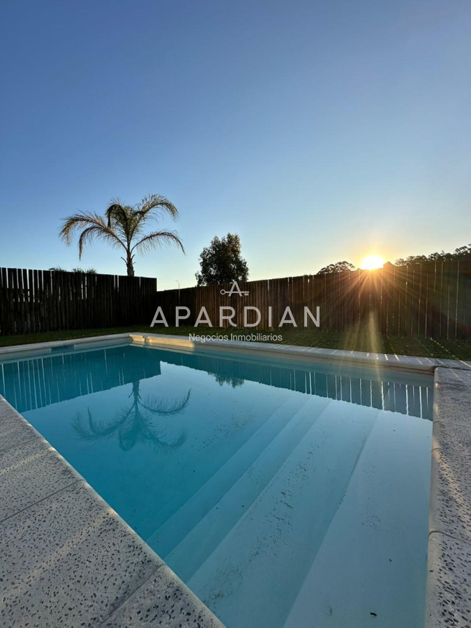 Casa ID.21097583 - Casa en Alquiler temporal de 3 dormitorios y 3 baños, barrio privado Punta del Este