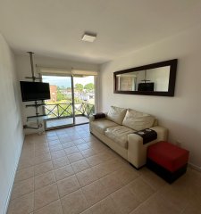 Apartamento 2 dormitorios frente al nuevo Shopping de Punta