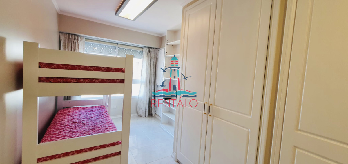 Apartamento ID.197 - Apartamento en venta 3 dormitorios en Punta del Este primera linea mansa 