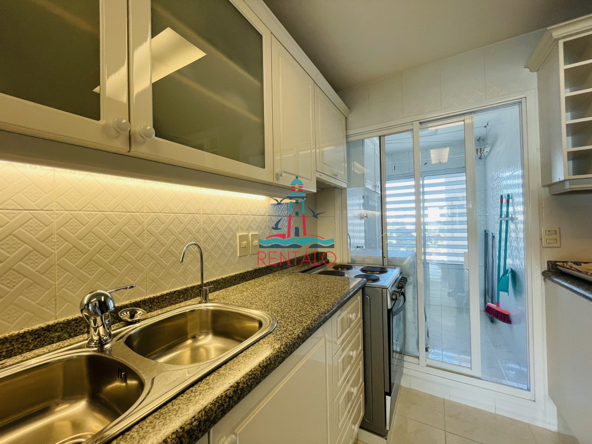 Apartamento ID.197 - Apartamento en venta 3 dormitorios en Punta del Este primera linea mansa 