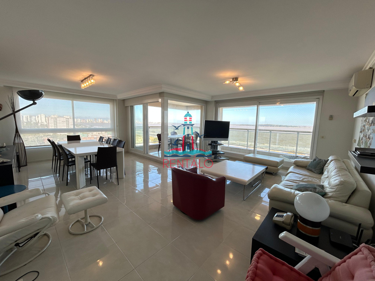 Apartamento ID.329 - Apartamento en venta de 3 dormitorios en Le Jardin Punta del este 