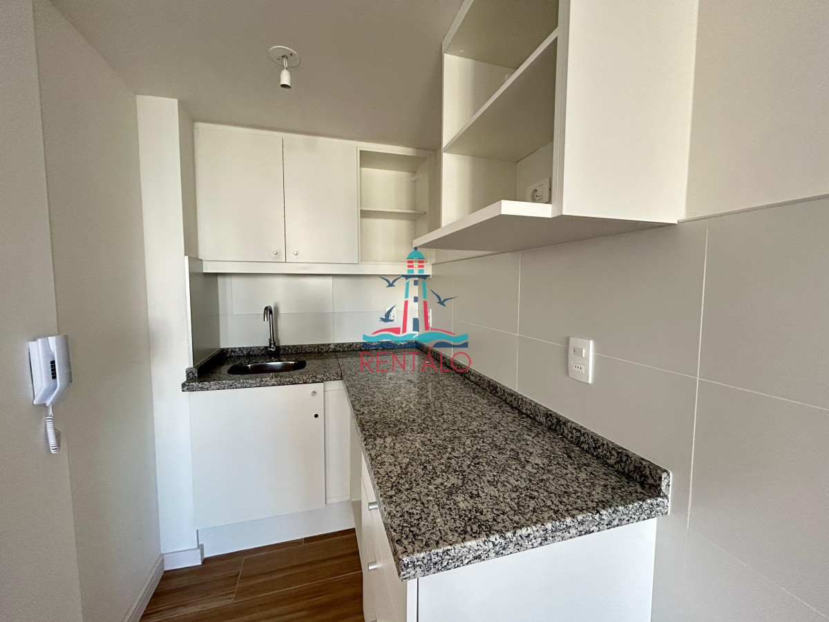 Apartamento ID.321 - Venta apartamento un dormitorio punta del este playa brava edificio siglo sol